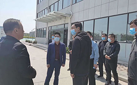 熱烈歡迎縣委石書記一行來中澤新材料考察指導(dǎo)